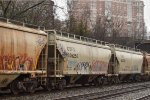 305258